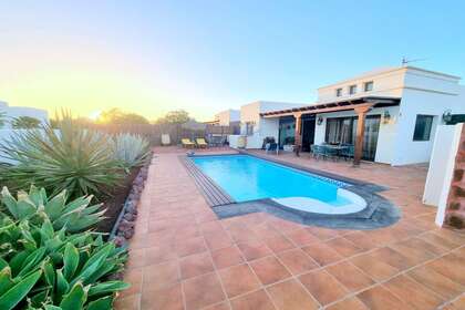 Villa vendre en Playa Blanca, Yaiza, Lanzarote. 