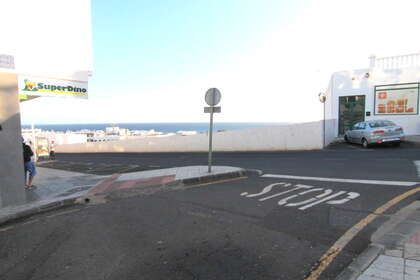 Commercial premise for sale in Puerto del Carmen, Tías, Lanzarote. 