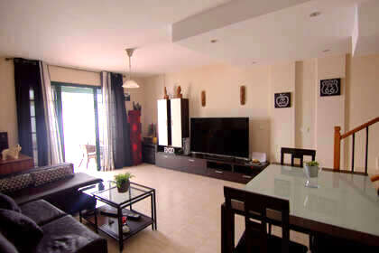 Duplex/todelt hus til salg i Costa Teguise, Lanzarote. 