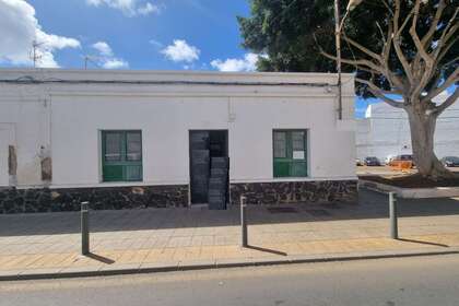 Huse til salg i Arrecife, Lanzarote. 