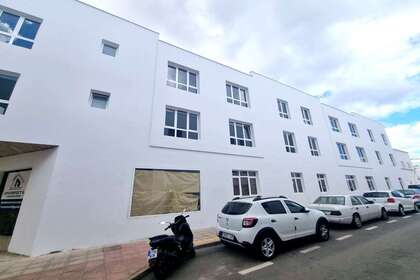 Obchodní prostory na prodej v Arrecife, Lanzarote. 