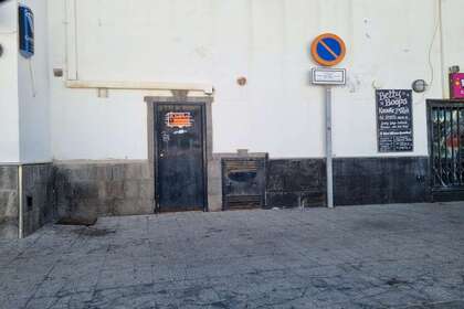 Locale commerciale in Puerto del Carmen, Tías, Lanzarote. 