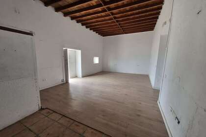 House for sale in Tinajo, Lanzarote. 