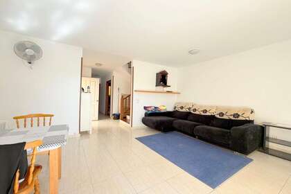 Zweifamilienhaus zu verkaufen in Costa Teguise, Lanzarote. 