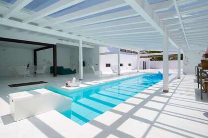 Chalet Luxury for sale in Costa Teguise, Lanzarote. 