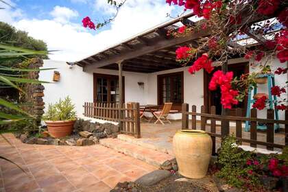 House for sale in Tabayesco, Haría, Lanzarote. 
