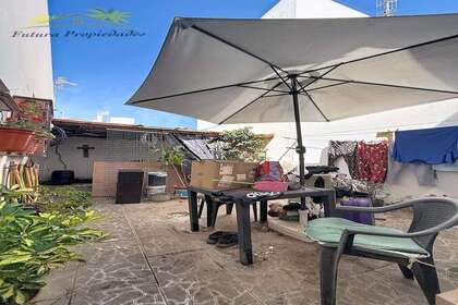 Duplex for sale in Arrecife, Lanzarote. 