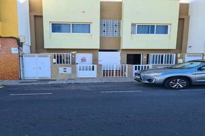 Byty na prodej v Altavista, Arrecife, Lanzarote. 