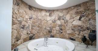jacuzzi
