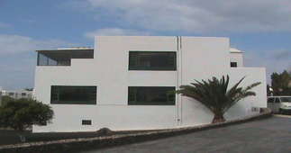 Oficina venta en Puerto del Carmen, Tías, Lanzarote. 