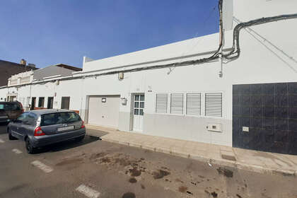House for sale in Titerroy (santa Coloma), Arrecife, Lanzarote. 