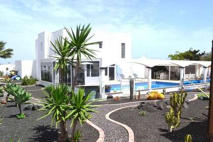 Villas til salg i Tías, Lanzarote. 