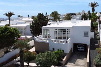 Villa for sale in Güime, San Bartolomé, Lanzarote. 