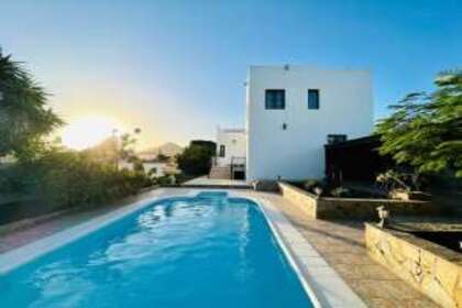 Villa for sale in Conil, Tías, Lanzarote. 