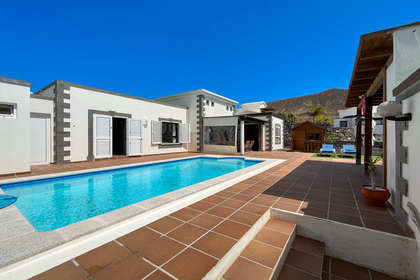 Villa venta en Playa Blanca, Yaiza, Lanzarote. 