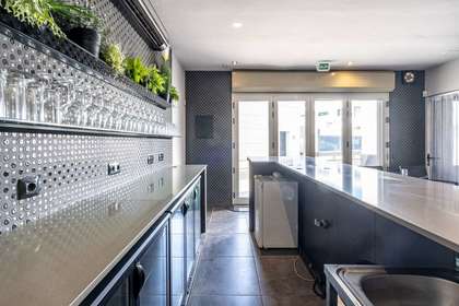 Commercial premise in Puerto del Carmen, Tías, Lanzarote. 