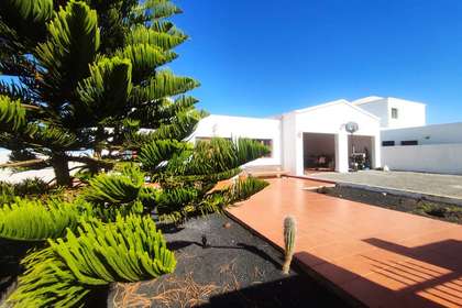 Chalet for sale in El Islote, San Bartolomé, Lanzarote. 