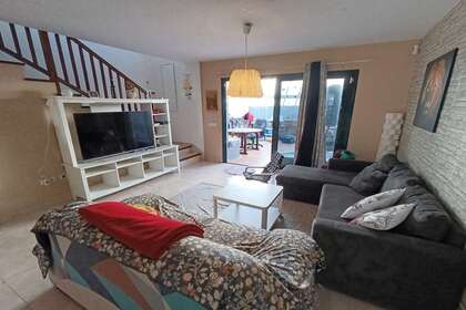 Duplex/todelt hus til salg i Playa Blanca, Yaiza, Lanzarote. 