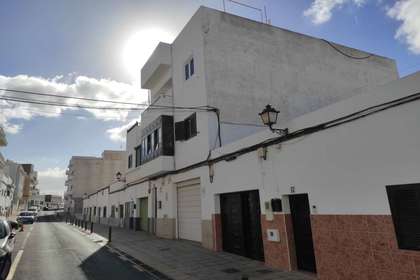Budovy na prodej v La Vega, Arrecife, Lanzarote. 