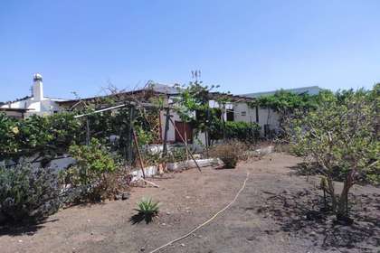 Chalet venta en Mácher, Tías, Lanzarote. 