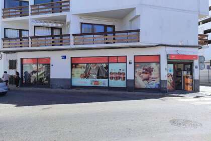 Commercial premise for sale in Arrecife, Lanzarote. 