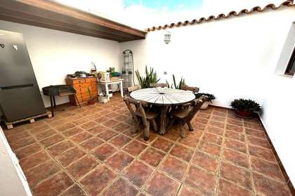 Duplex for sale in Playa Honda, San Bartolomé, Lanzarote. 