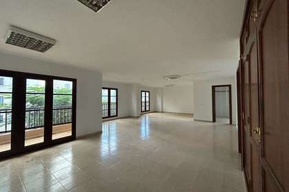 Flat for sale in Arrecife Centro, Lanzarote. 