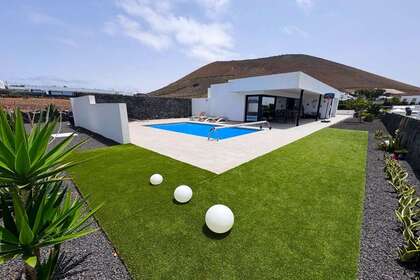 Dům na prodej v Conil, Tías, Lanzarote. 
