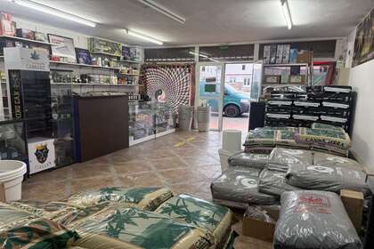 Locale commerciale vendita in Playa Honda, San Bartolomé, Lanzarote. 