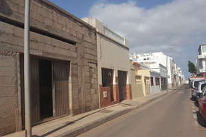 情节 出售 进入 San Francisco Javier, Arrecife, Lanzarote. 