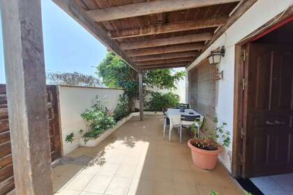Casa venta en Playa Honda, San Bartolomé, Lanzarote. 