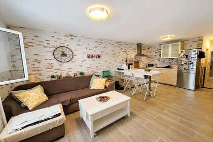 Duplex/todelt hus til salg i Maneje, Arrecife, Lanzarote. 