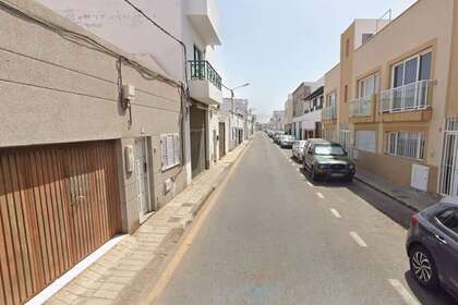 Haus zu verkaufen in Arrecife, Lanzarote. 