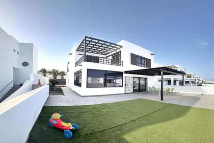 Villa for sale in Costa Teguise, Lanzarote. 