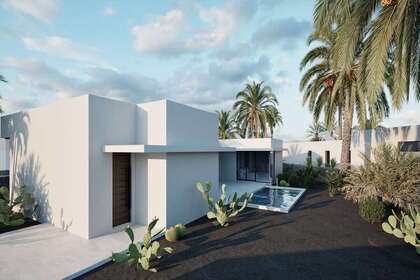 Chalet for sale in Yaiza, Lanzarote. 