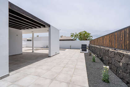 Chalet venta en Playa Blanca, Yaiza, Lanzarote. 