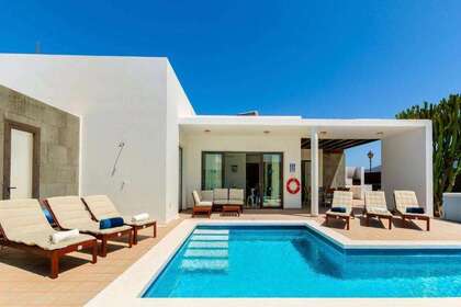Villa for sale in Playa Blanca, Yaiza, Lanzarote. 