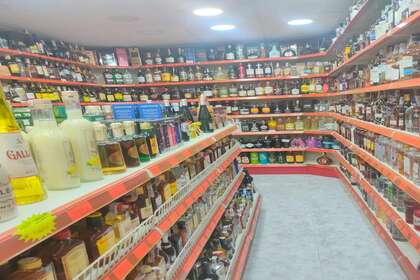 Commercial premise in Costa Teguise, Lanzarote. 