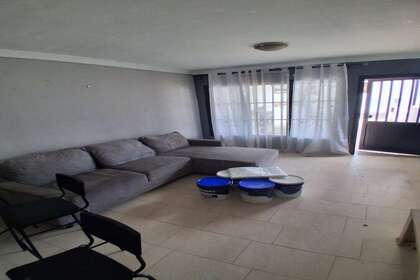 Zweifamilienhaus zu verkaufen in Puerto del Carmen, Tías, Lanzarote. 