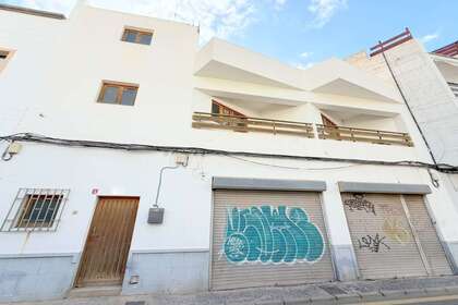 Building for sale in Arrecife Centro, Lanzarote. 