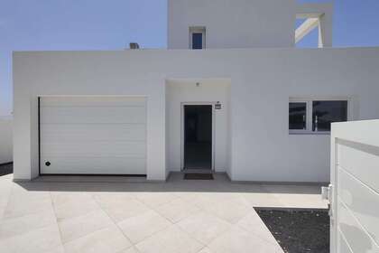 Chalet for sale in Tahiche, Teguise, Lanzarote. 