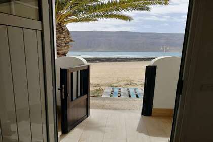 House for sale in La Graciosa, Teguise, Lanzarote. 