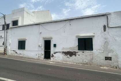 House for sale in San Bartolomé, Lanzarote. 