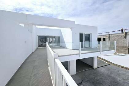 Half vrijstaande huizen verkoop in Playa Blanca, Yaiza, Lanzarote. 