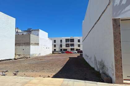 Urban plot for sale in Maneje, Arrecife, Lanzarote. 